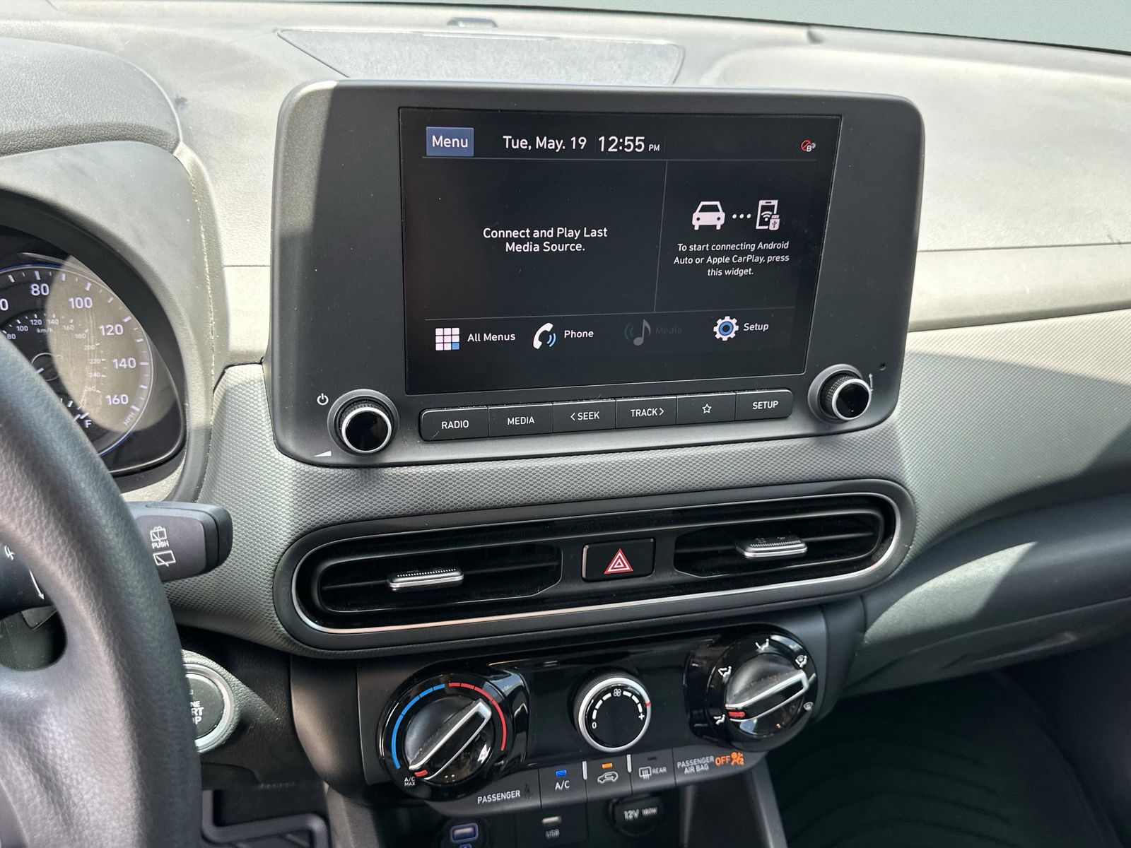 2023 Hyundai Kona SEL - Photo 17