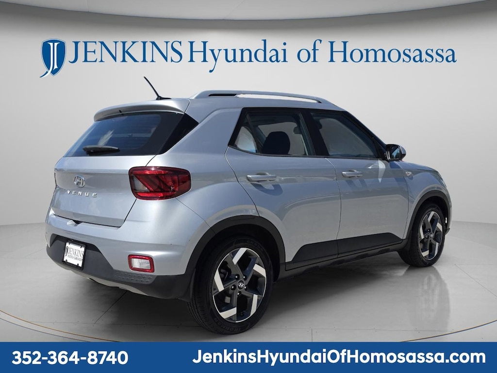 Used 2023 Hyundai Venue SEL SUV