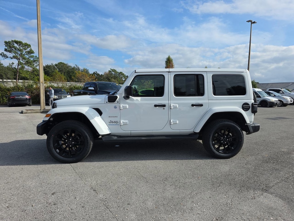 Used 2024 Jeep Wrangler 4xe Sahara SUV