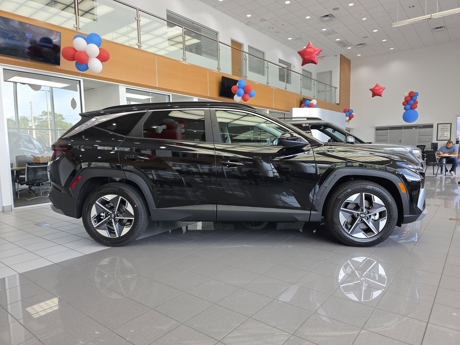 2025 Hyundai Tucson SEL photo 2