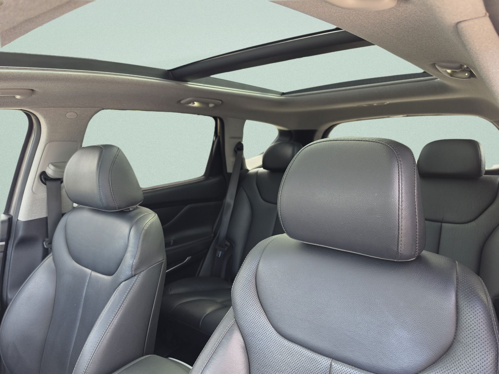 2020 Hyundai Santa Fe Limited - Photo 24