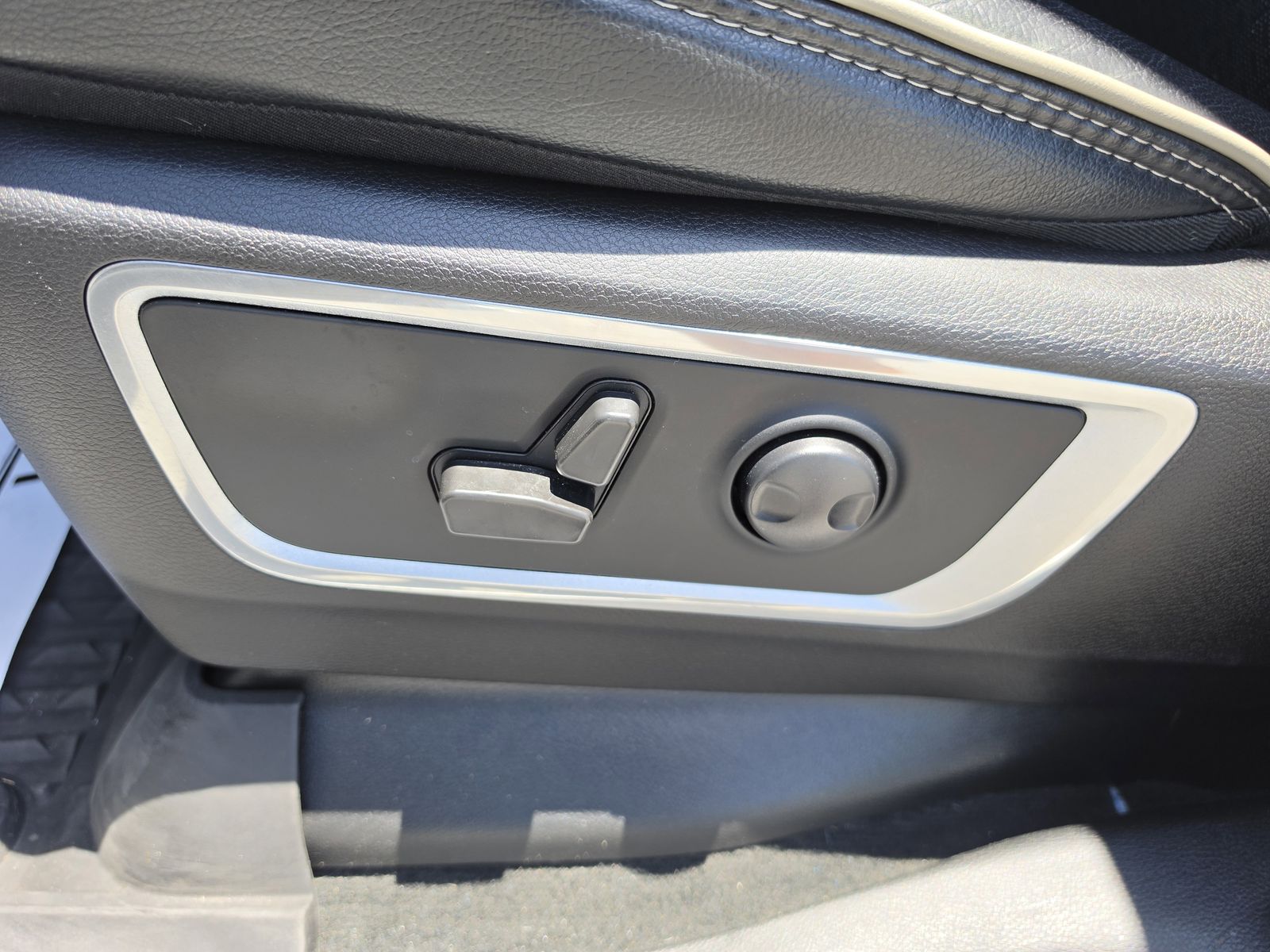 2022 RAM Ram 1500 Pickup Laramie - Photo 22