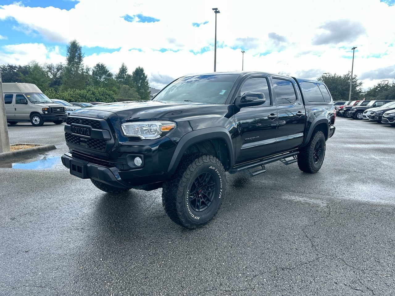 2021 Toyota Tacoma SR5 V6 4x4 photo 2