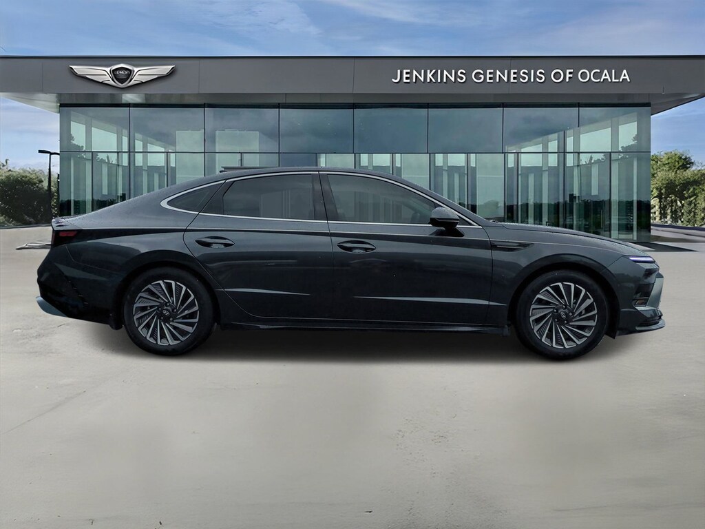 Used 2024 Hyundai Sonata Hybrid Limited Sedan