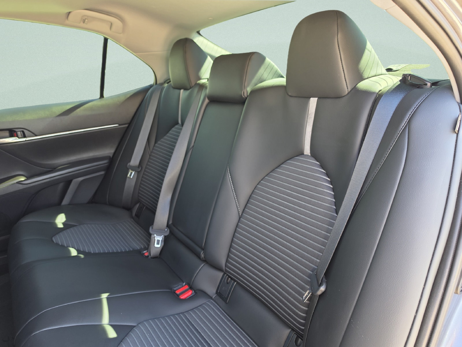 2024 Toyota Camry SE - Photo 22