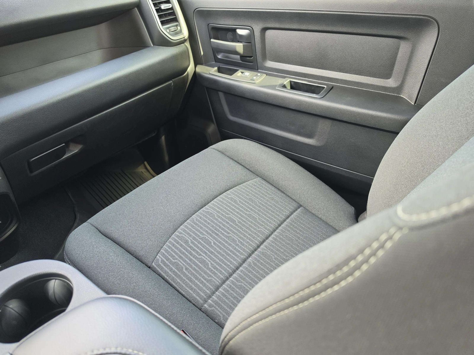 2024 RAM Ram 2500 Pickup Tradesman - Photo 32