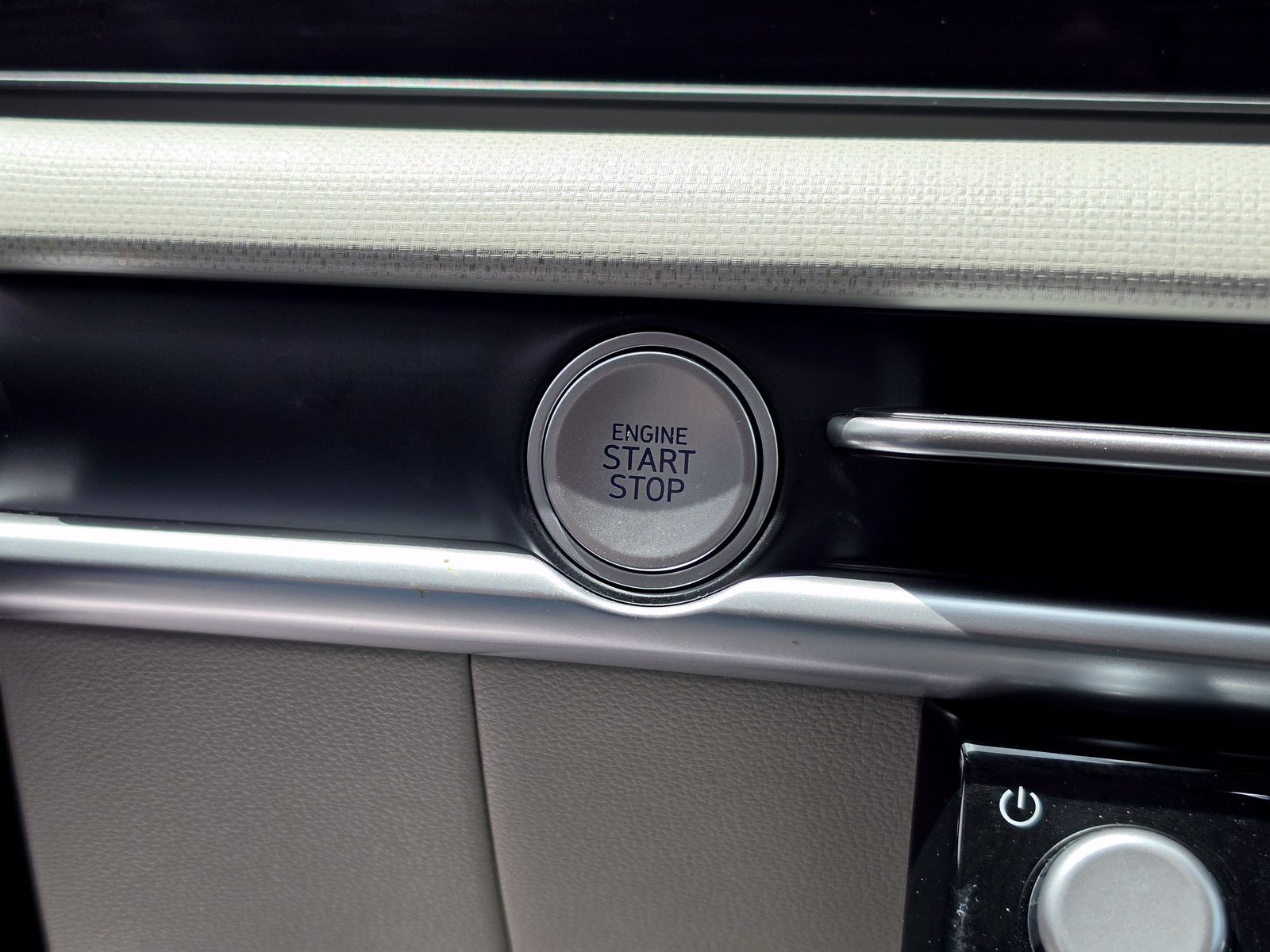 2025 Hyundai Tucson SEL Convenience - Photo 40