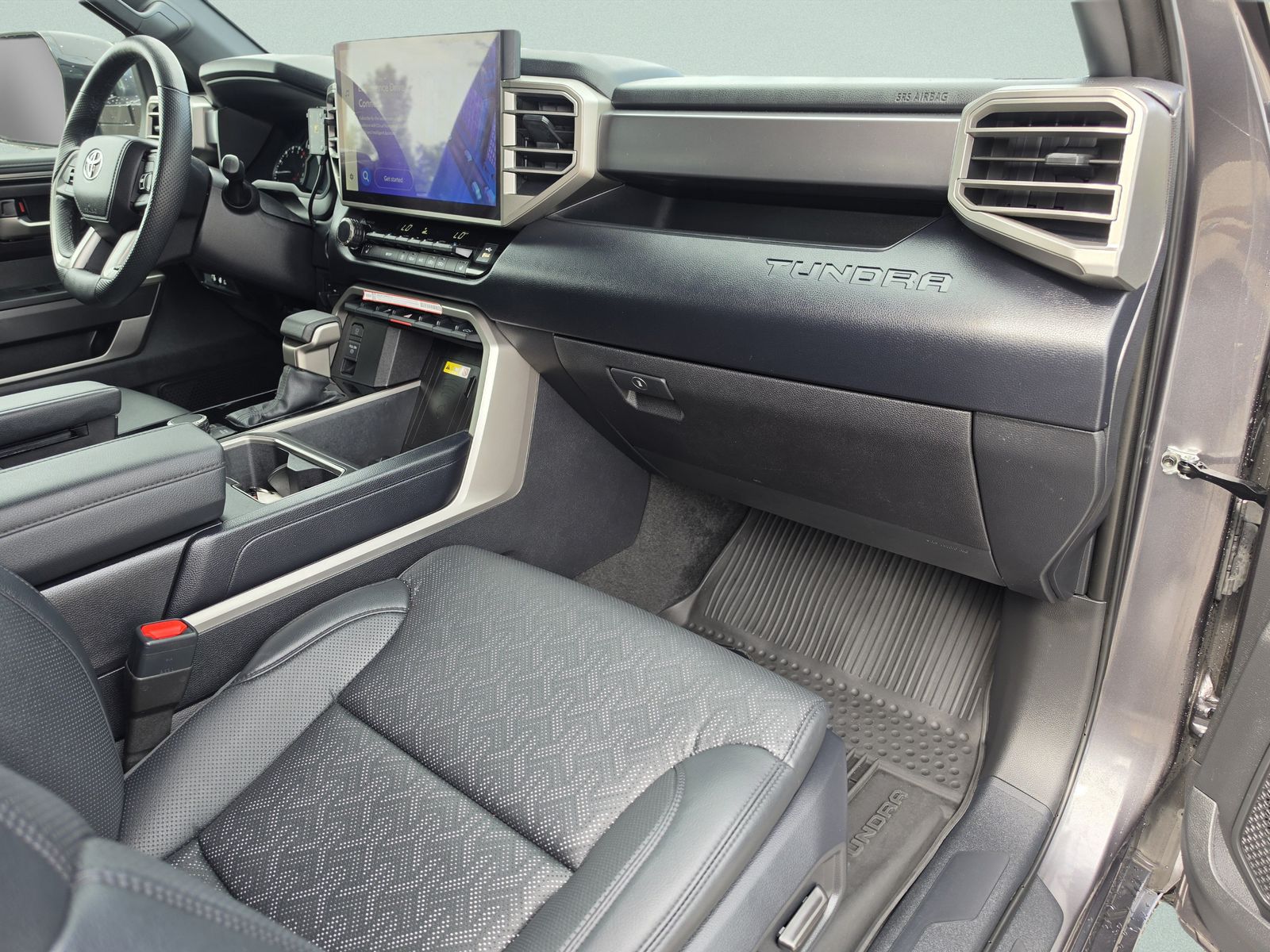 2025 Toyota Tundra SR5 - Photo 14