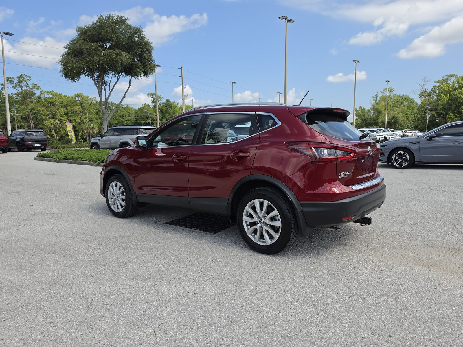 2022 Nissan Rogue Sport SV - Photo 8