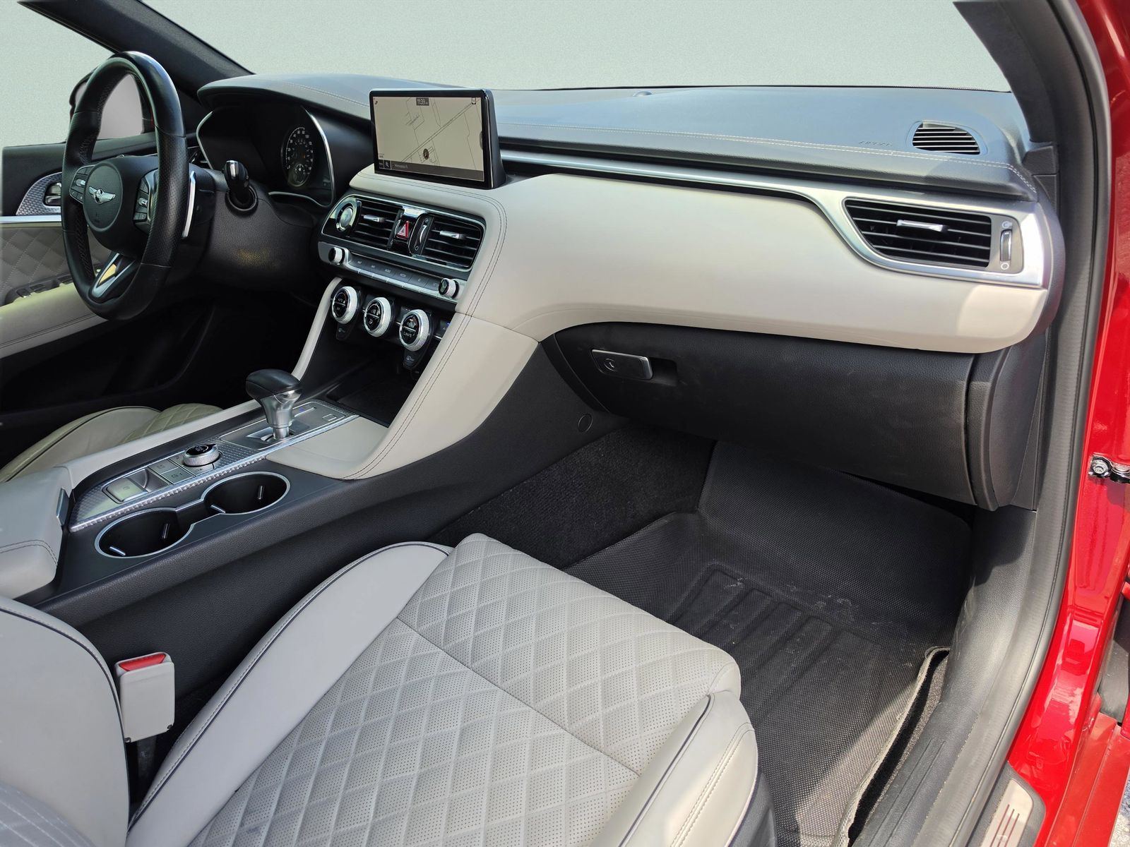 2022 GENESIS G70 Standard - Photo 14