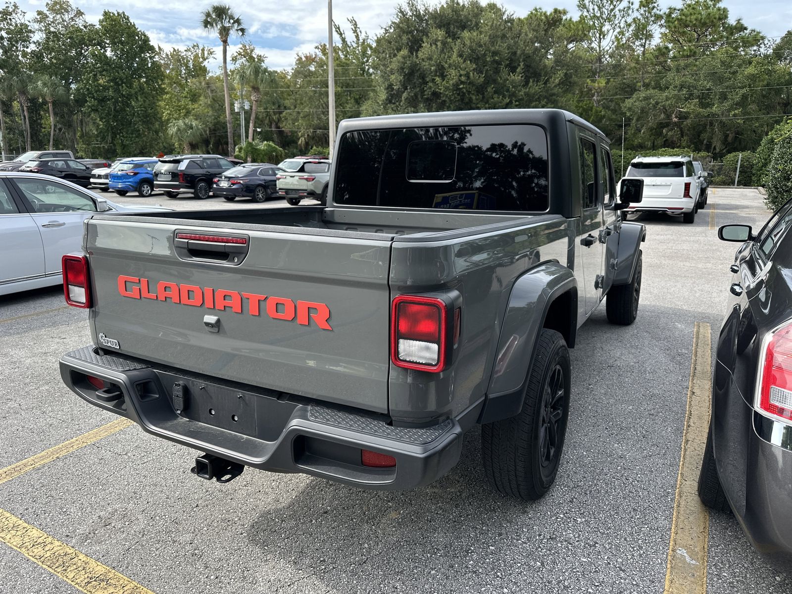 2022 Jeep Gladiator Altitude photo 4