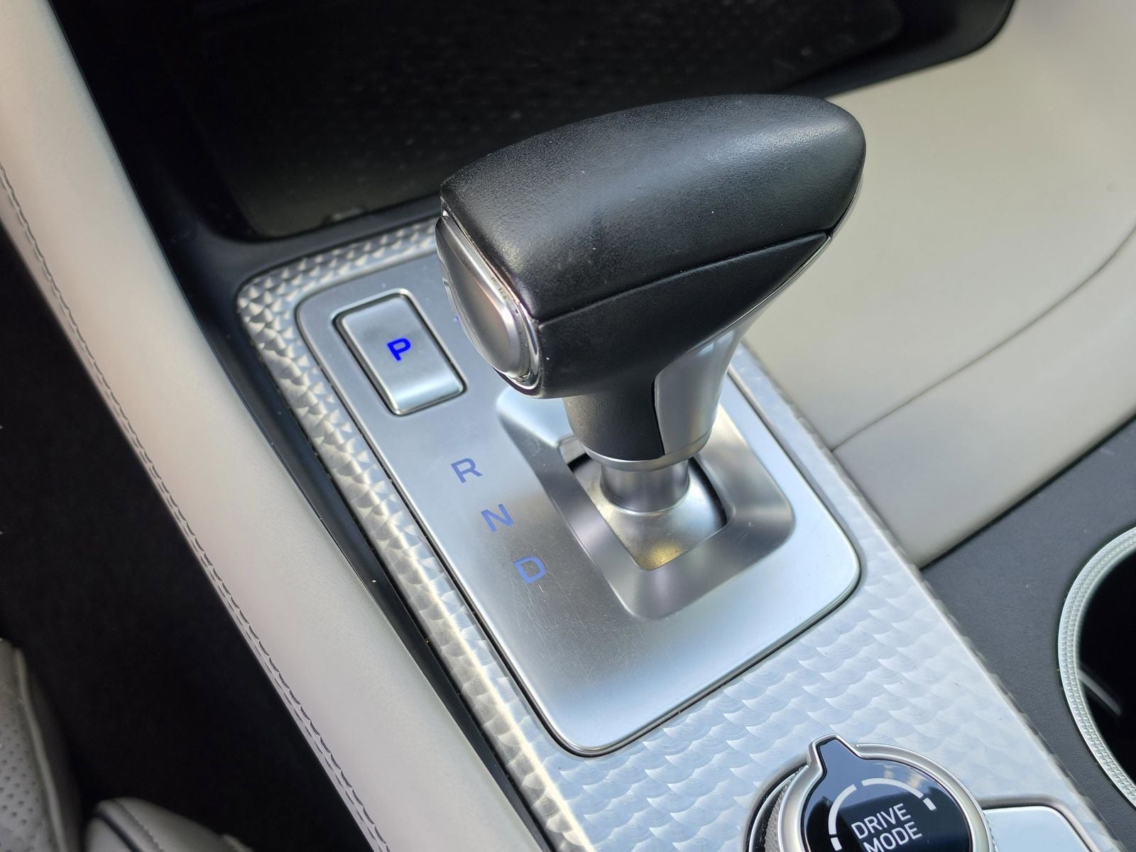 2022 GENESIS G70 Standard - Photo 29