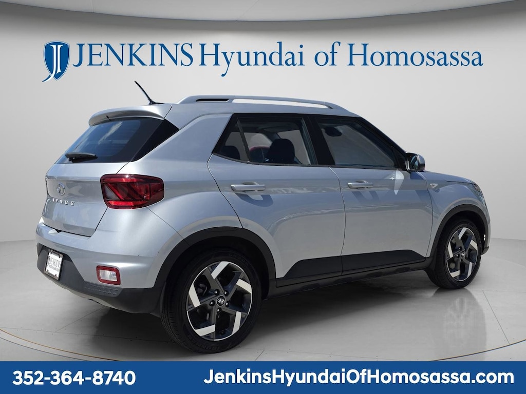 Used 2023 Hyundai Venue SEL SUV