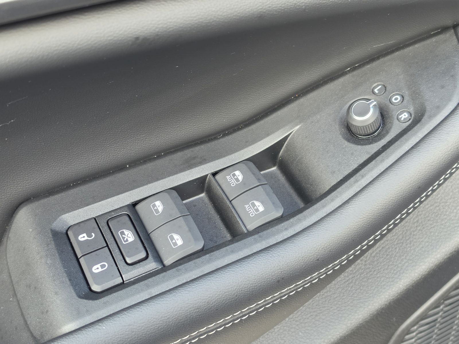 2024 Jeep Grand Cherokee Laredo - Photo 24