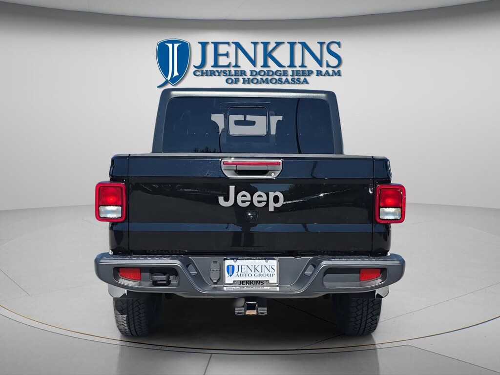 Used 2021 Jeep Gladiator Sport Truck Crew Cab