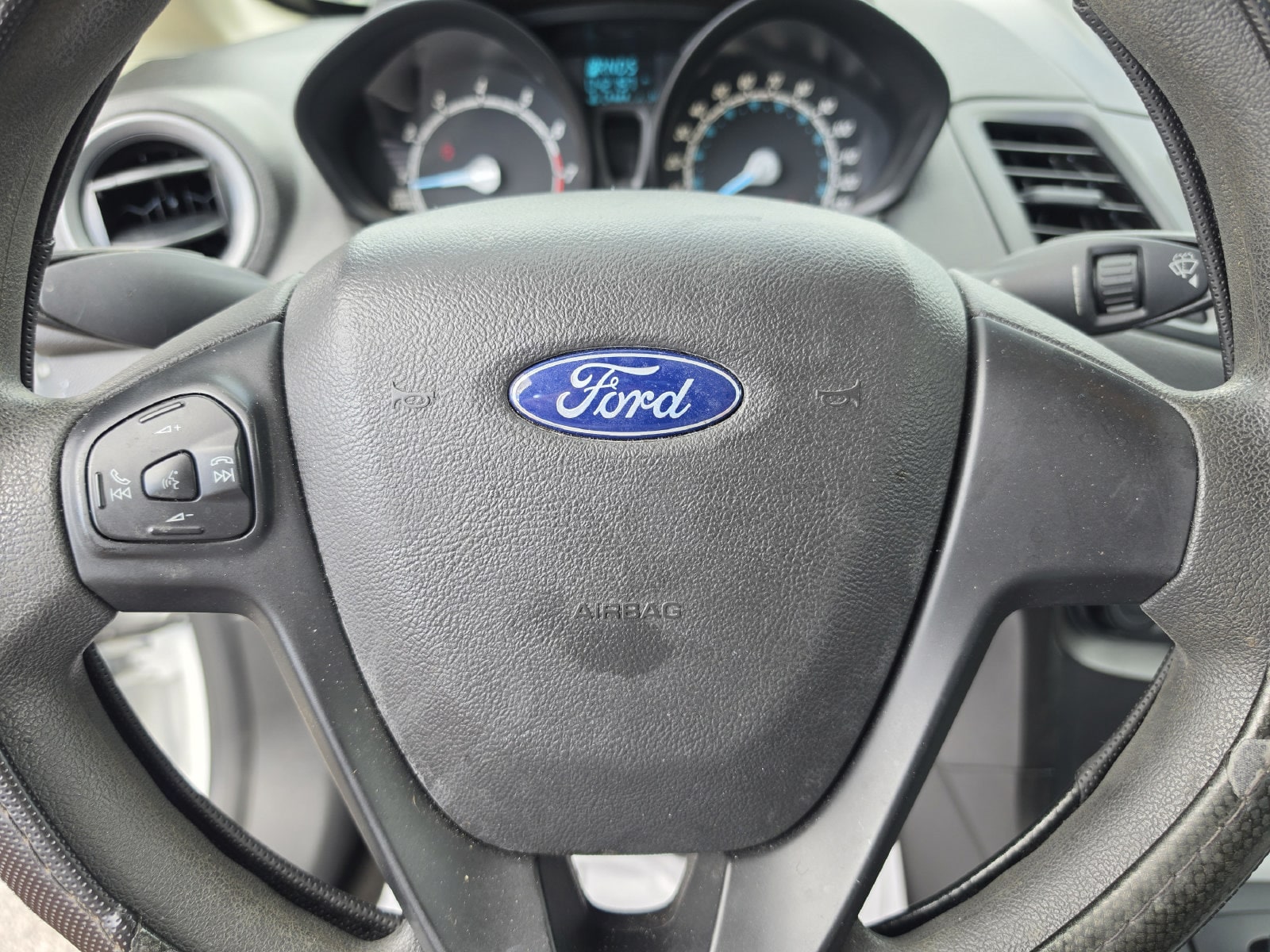 2018 Ford Fiesta S - Photo 29