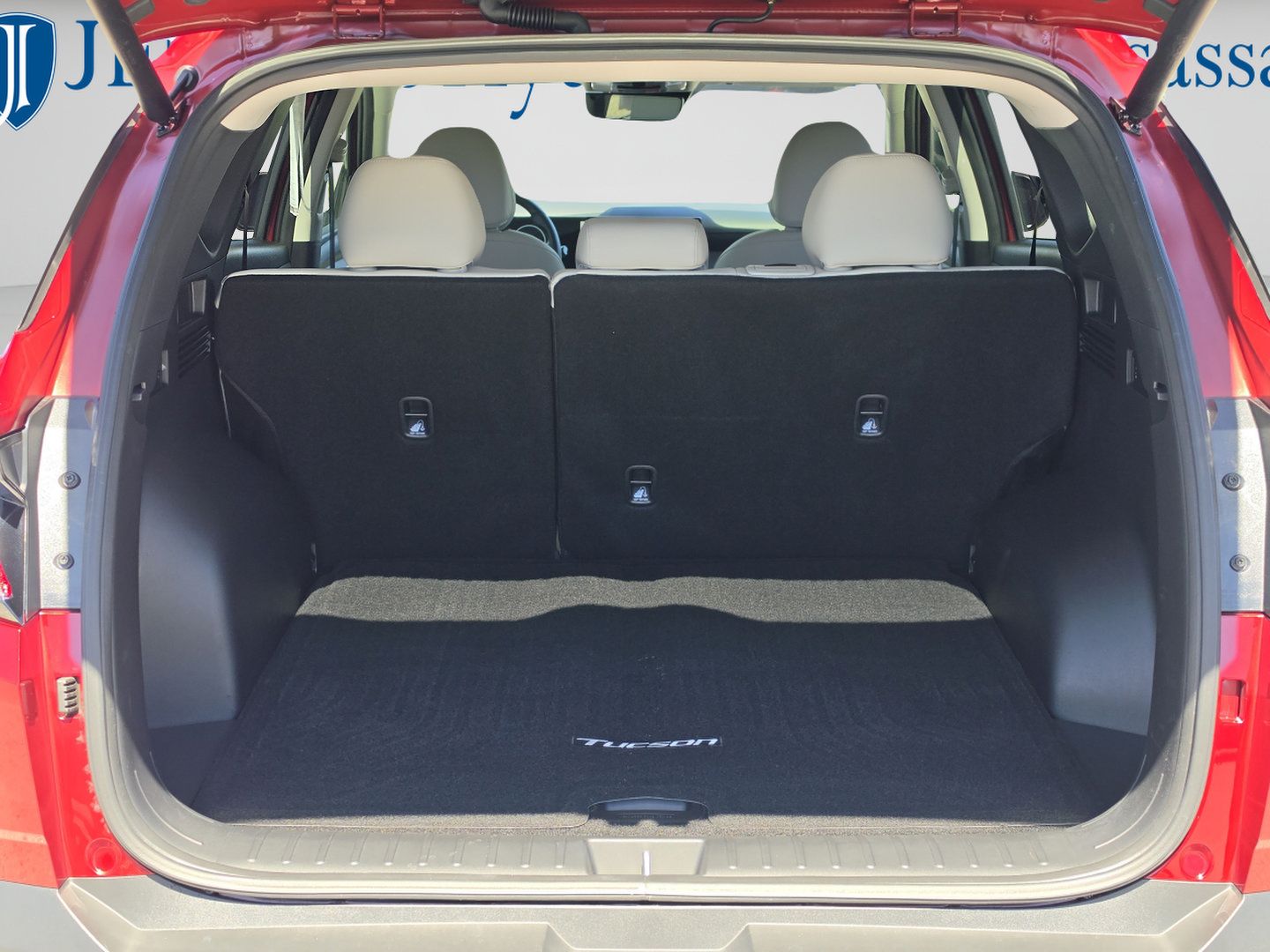 2025 Hyundai Tucson Limited - Photo 13