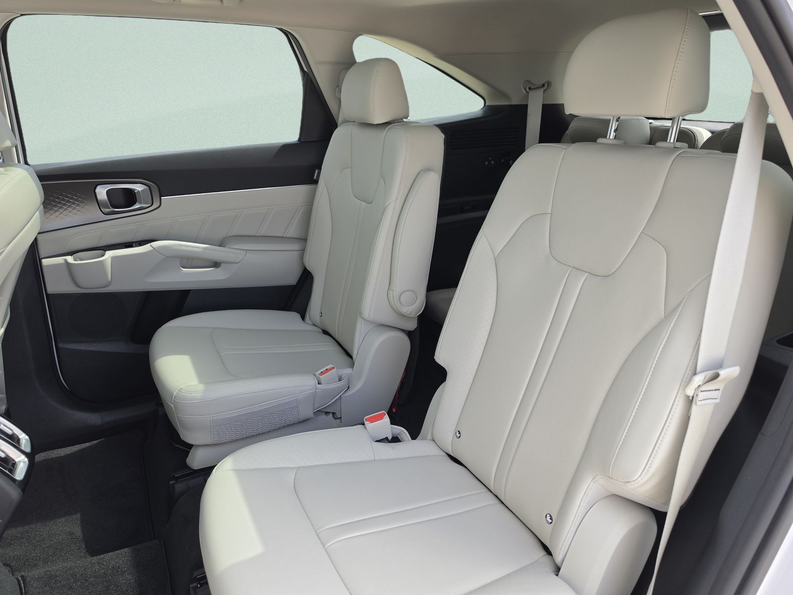2025 Kia Sorento SX - Photo 23