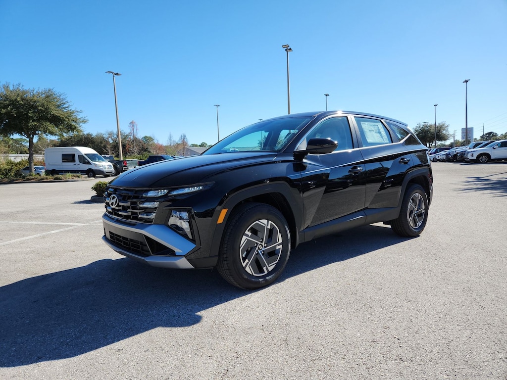 New 2026 Hyundai Tucson Hybrid Blue SE SUV