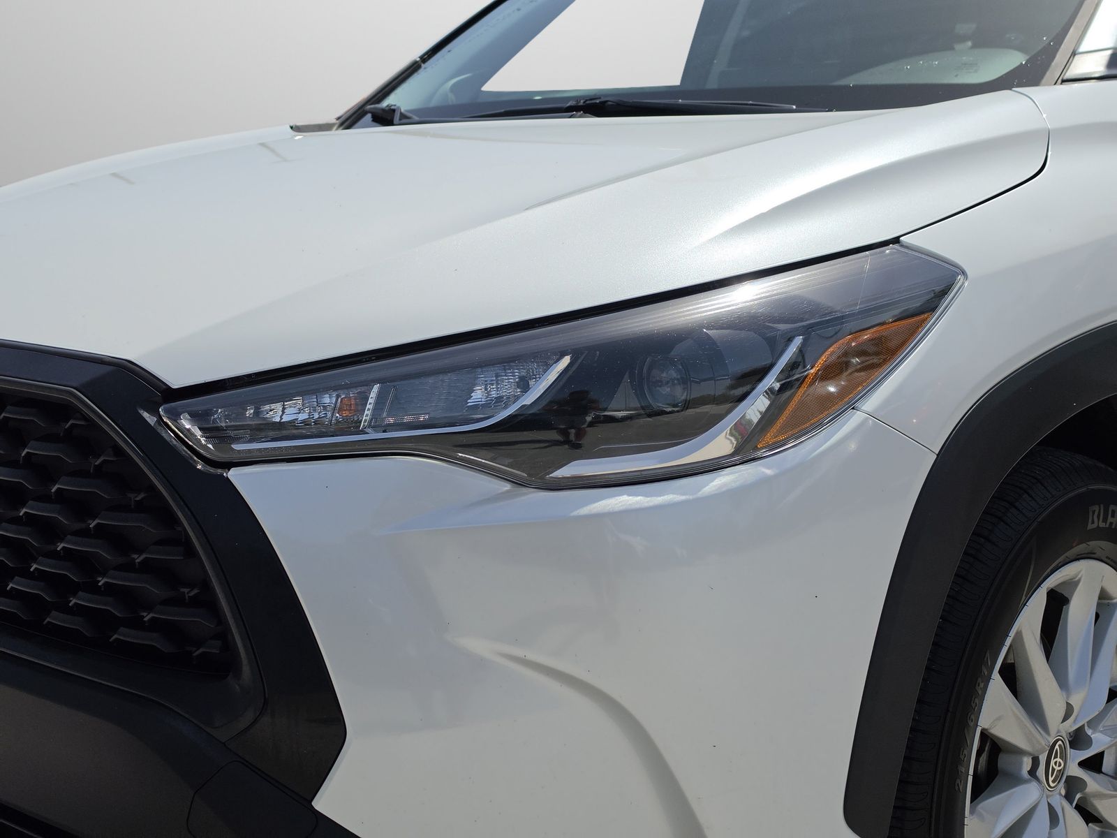 2022 Toyota Corolla Cross LE - Photo 13