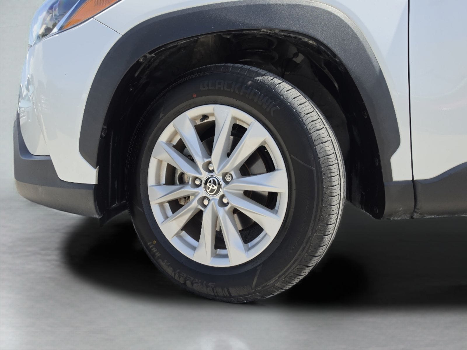 2022 Toyota Corolla Cross LE - Photo 39