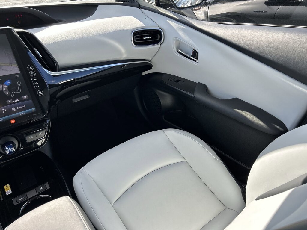 Used 2019 Toyota Prius L Hatchback