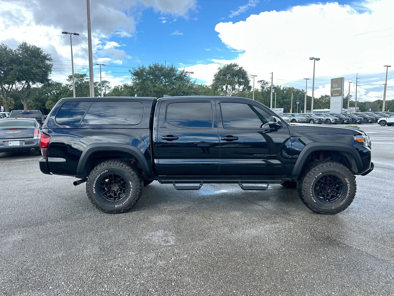 2021 Toyota Tacoma SR5 V6 4x4 photo 3