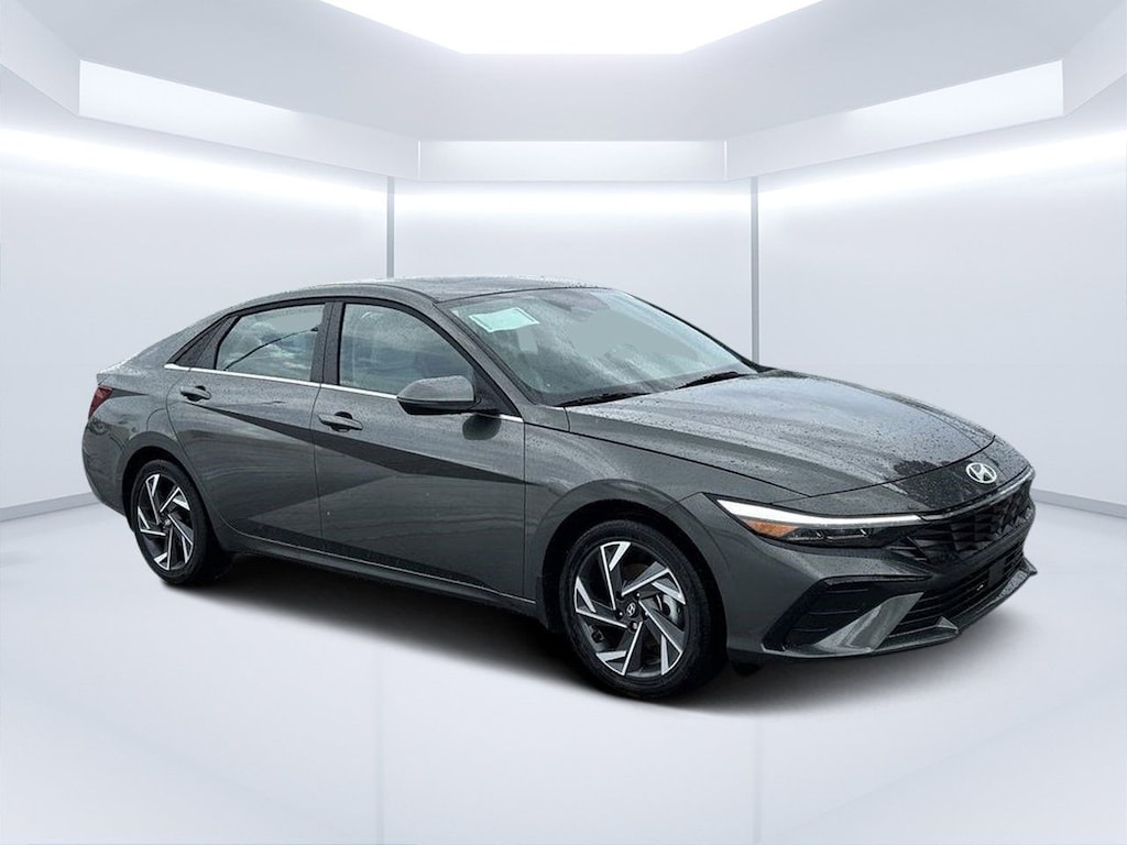 New 2025 Hyundai Elantra Hybrid Limited Sedan