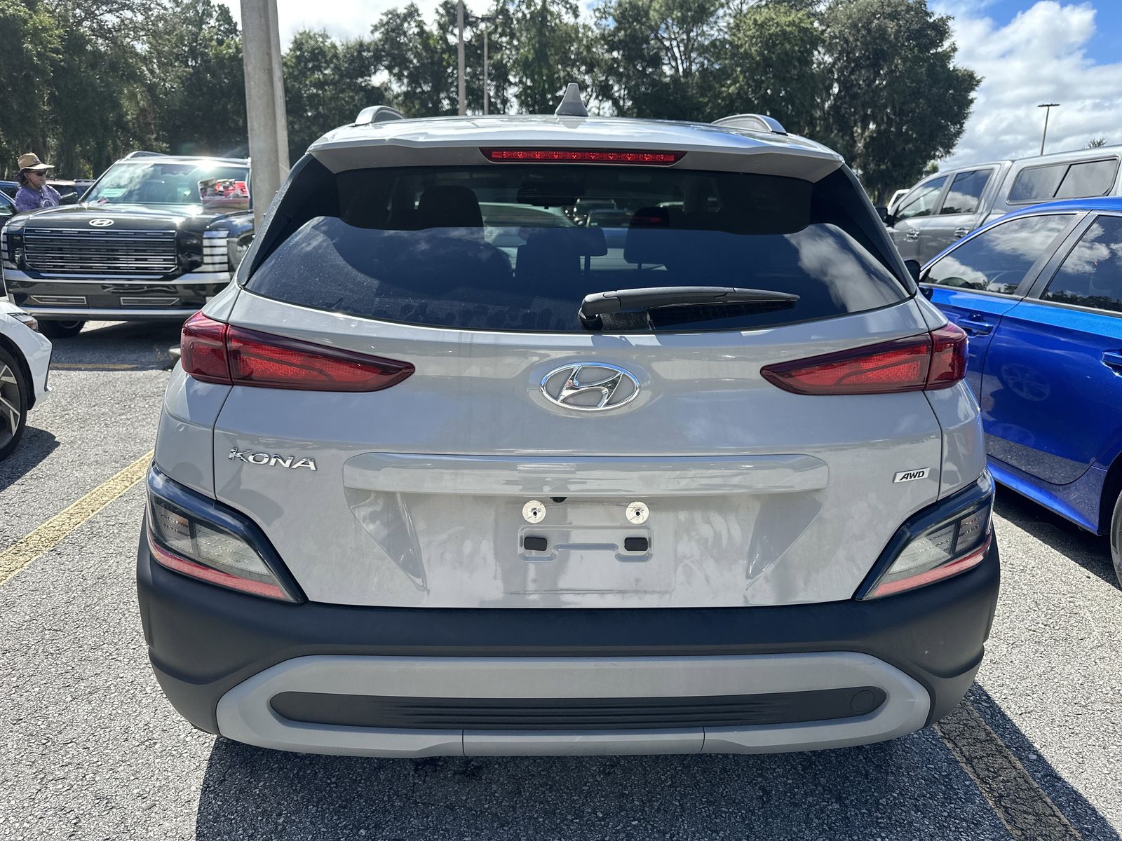 2023 Hyundai Kona SEL photo 3