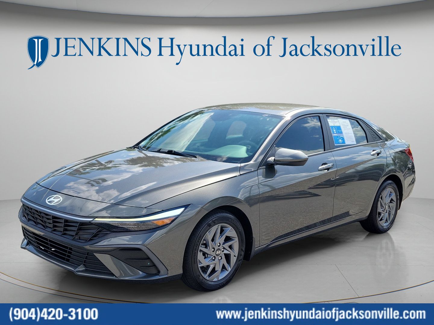 2024 Hyundai Elantra SEL - Photo 12