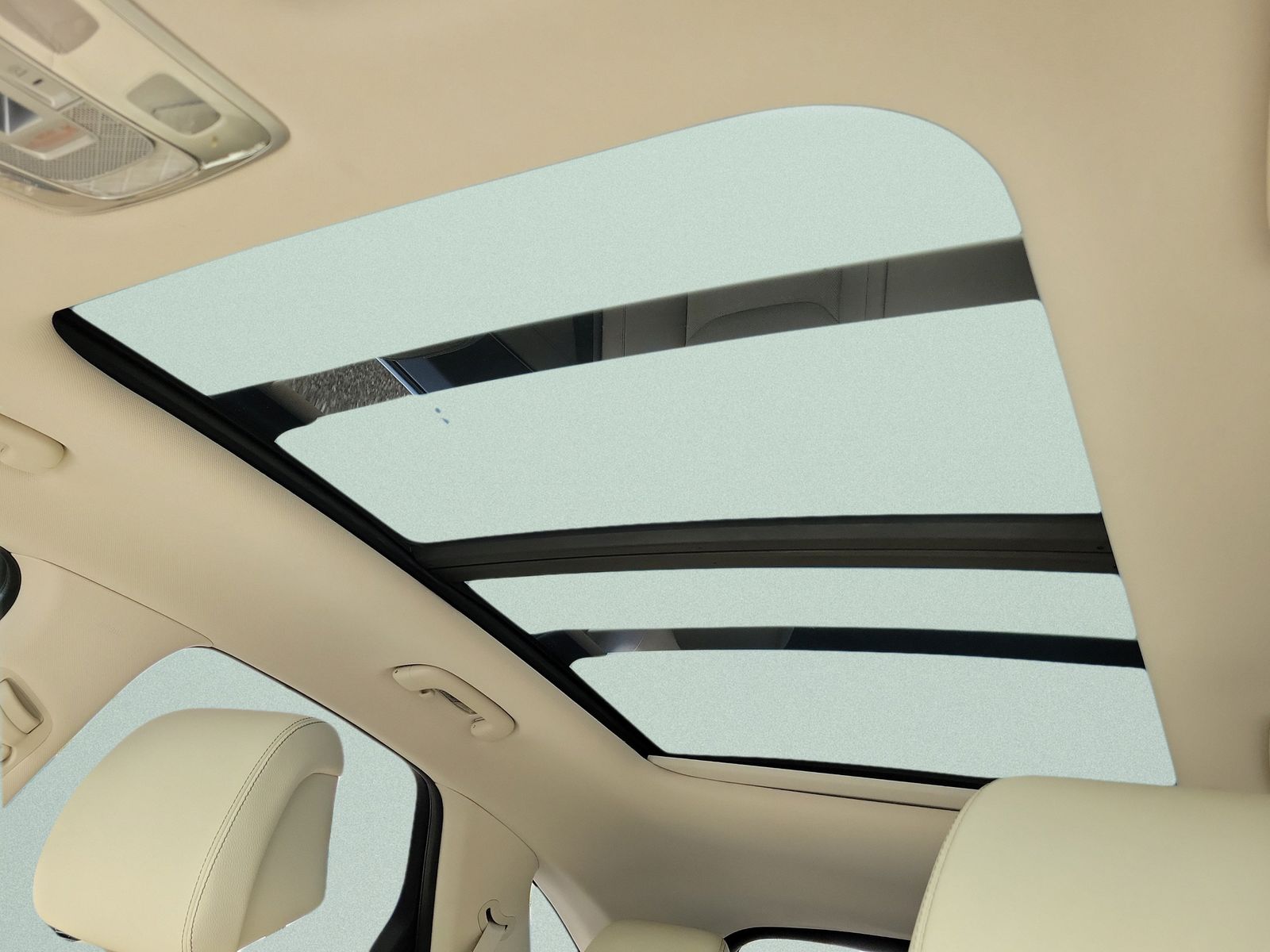 2023 GENESIS GV70 Standard - Photo 42