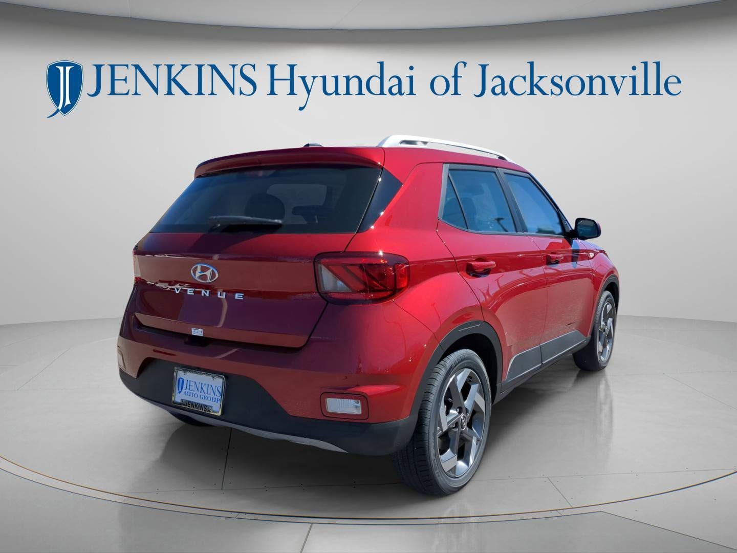 2025 Hyundai Venue SEL - Photo 4