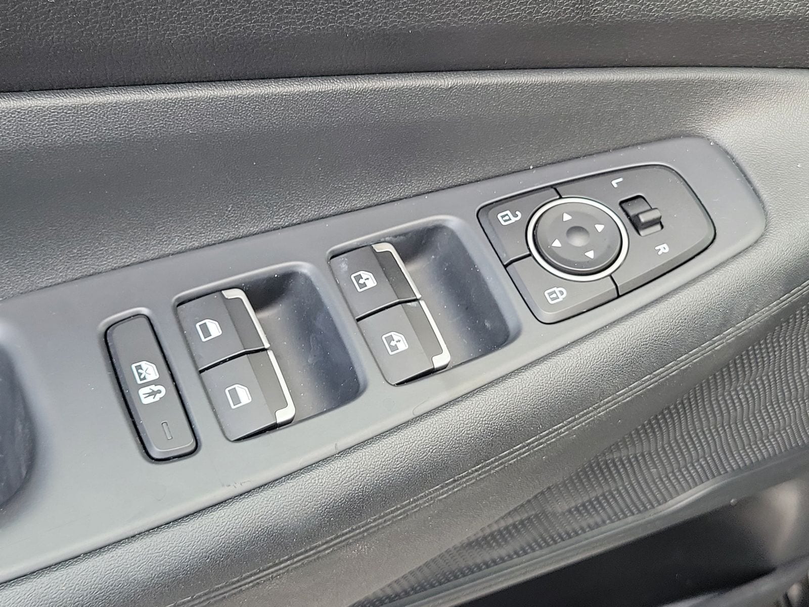 2022 Hyundai Santa Fe XRT - Photo 27