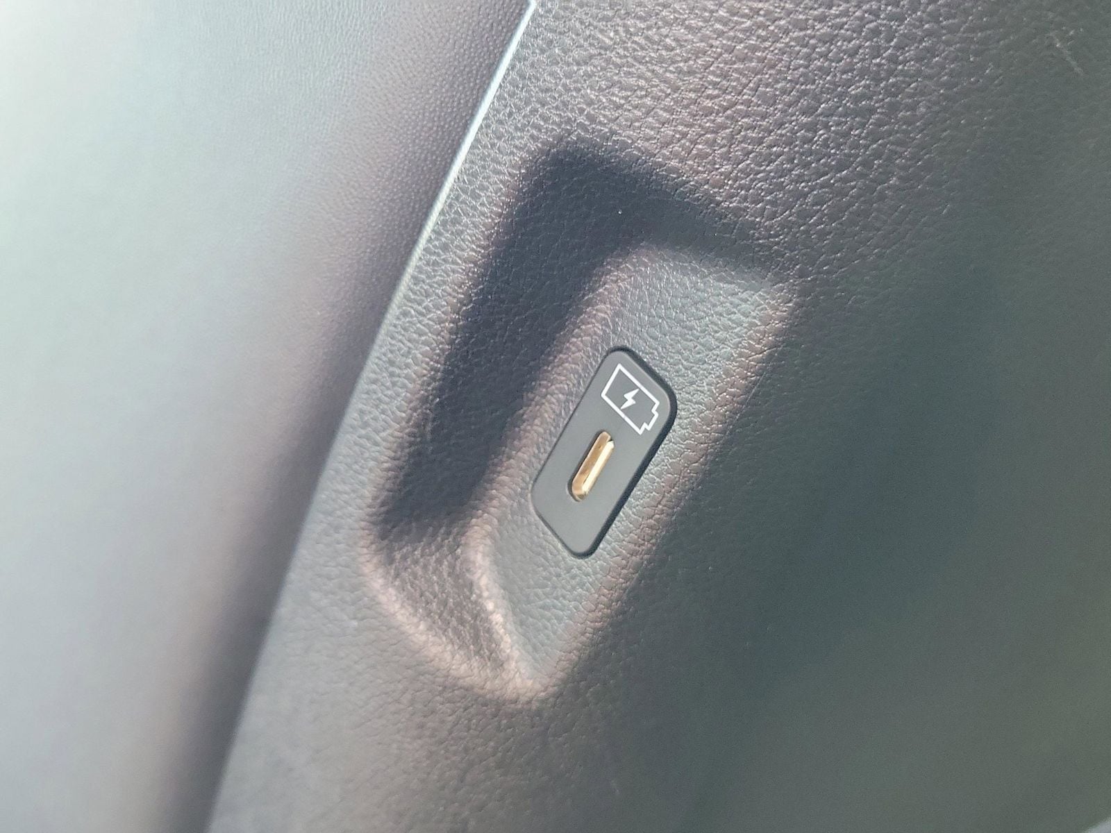 2025 Hyundai Santa Fe SEL - Photo 23