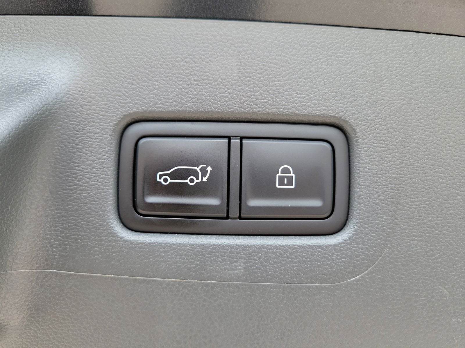 2025 Hyundai Santa Fe SEL - Photo 17
