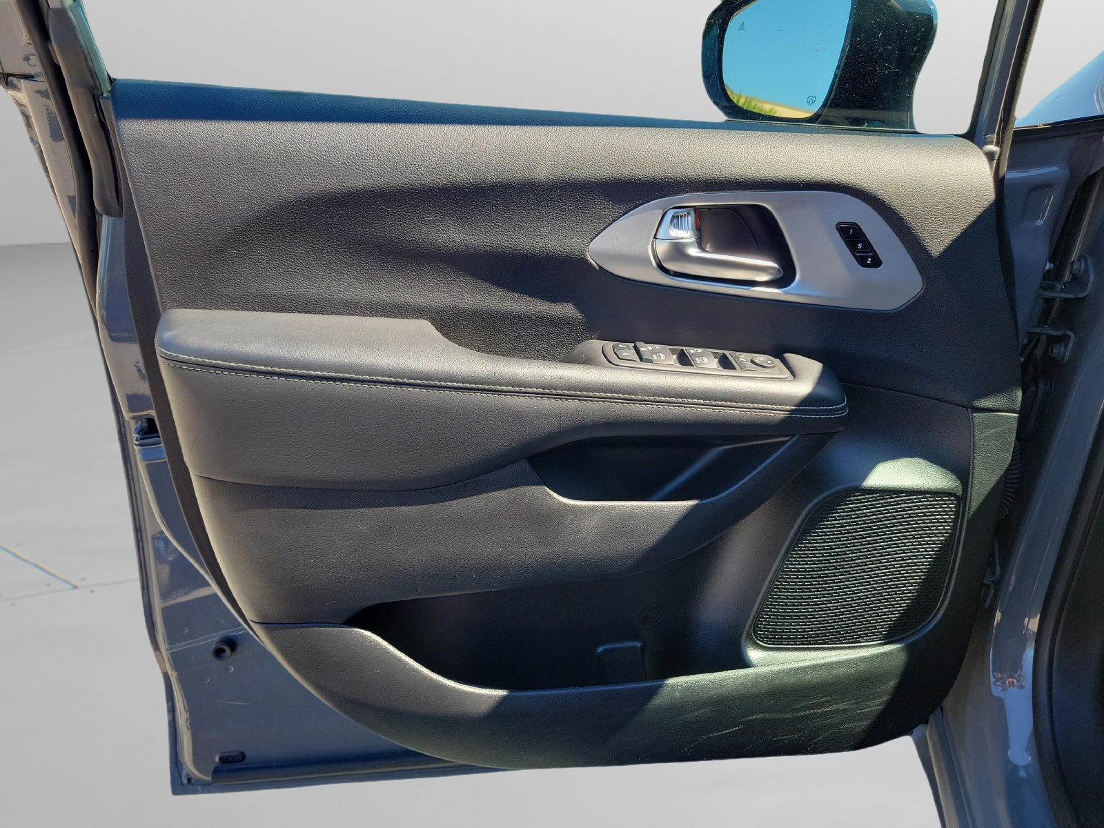2025 Chrysler Pacifica Limited - Photo 26