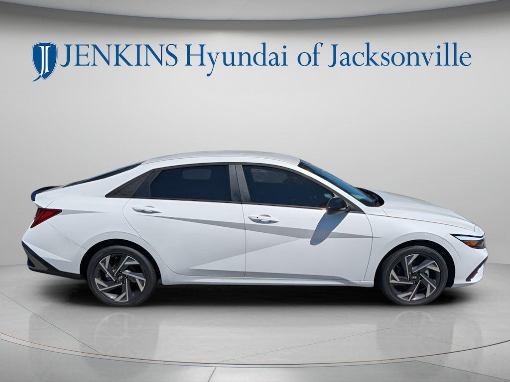 New 2025 Hyundai Elantra Hybrid SEL Sport Sedan