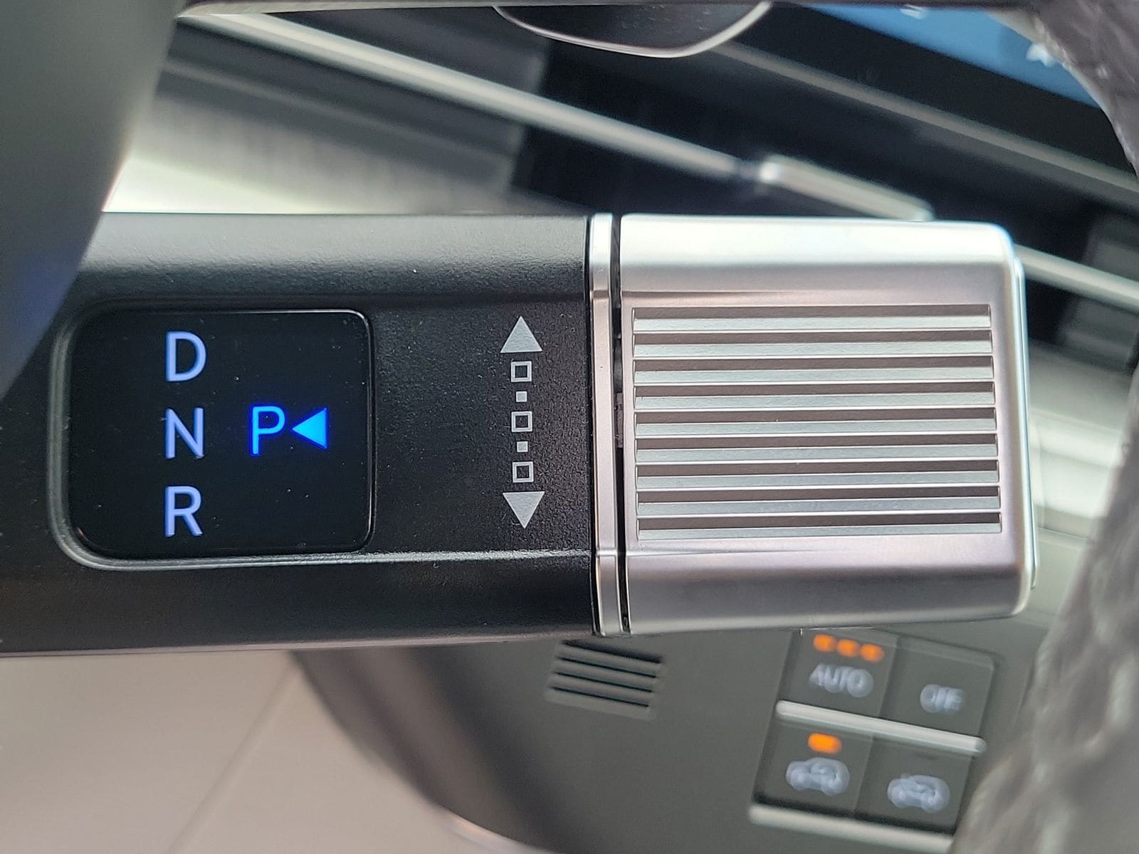 2024 Hyundai Kona Limited - Photo 36