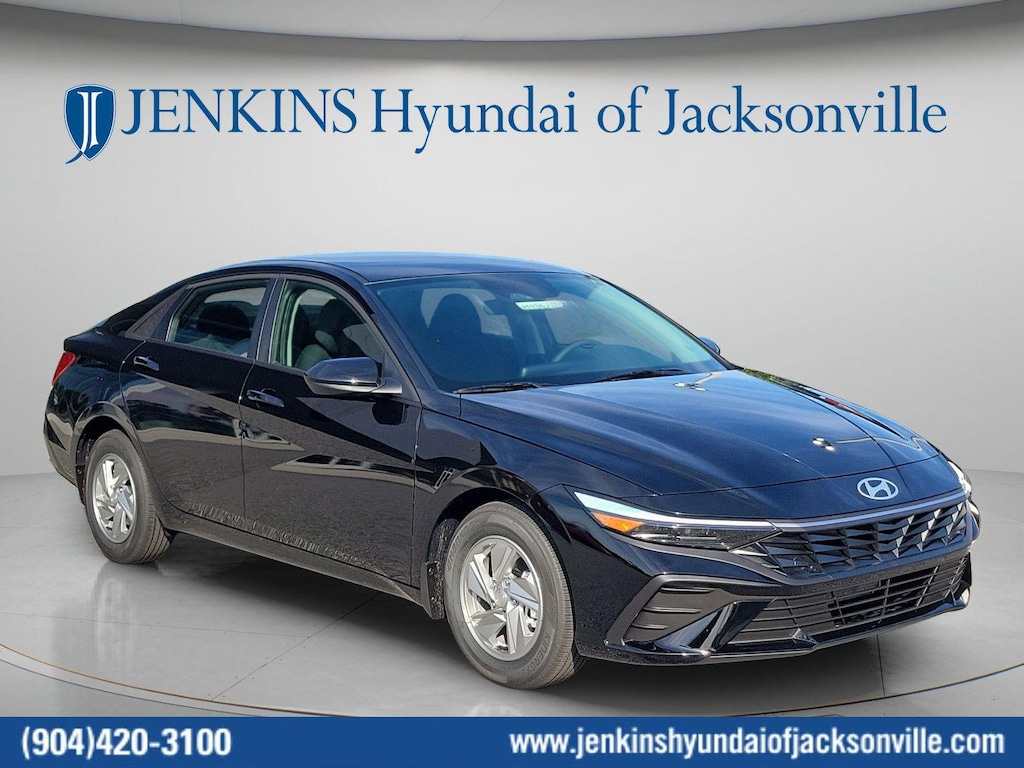 New 2026 Hyundai Elantra SE Sedan