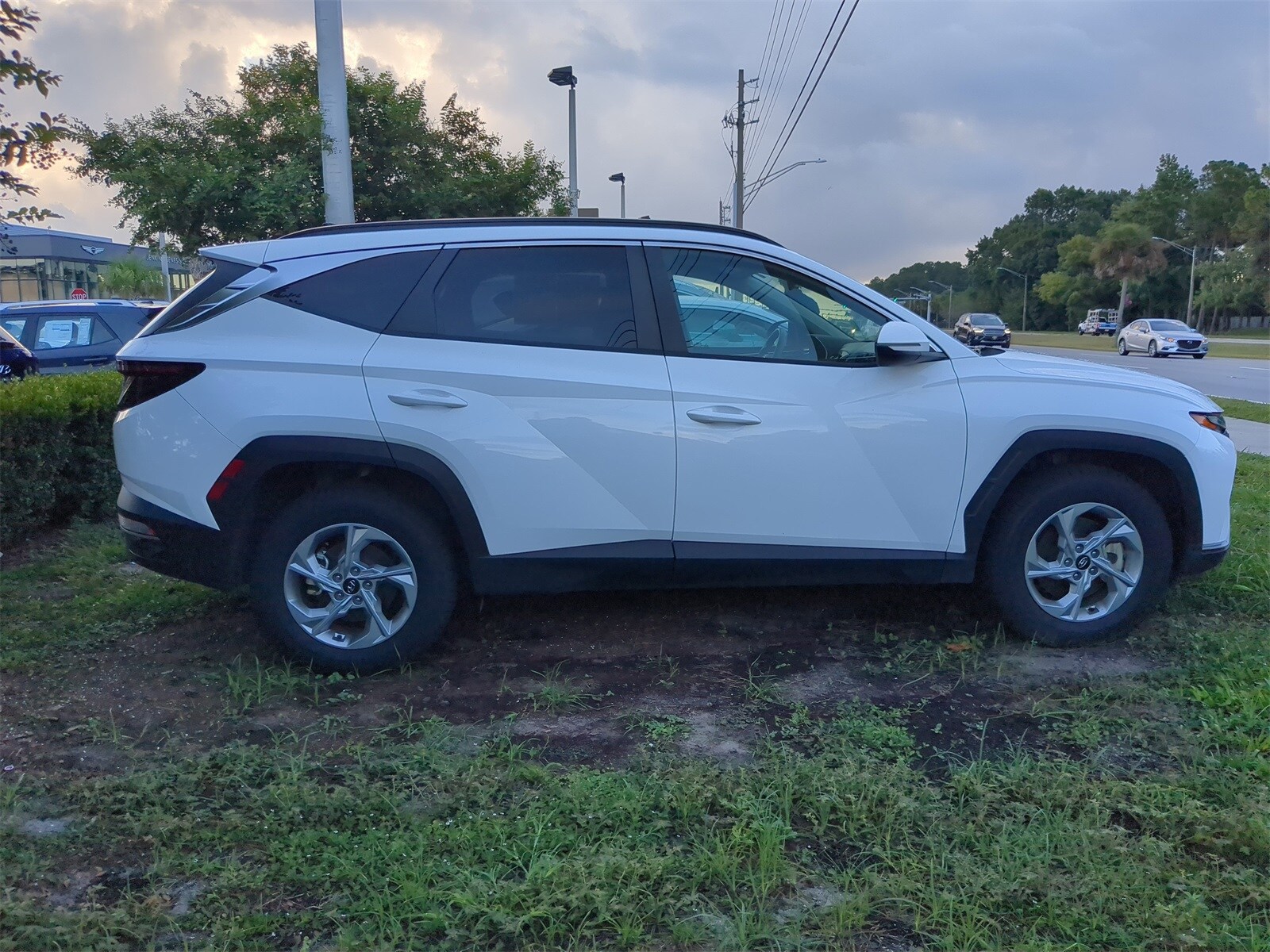 2023 Hyundai Tucson SEL photo 2