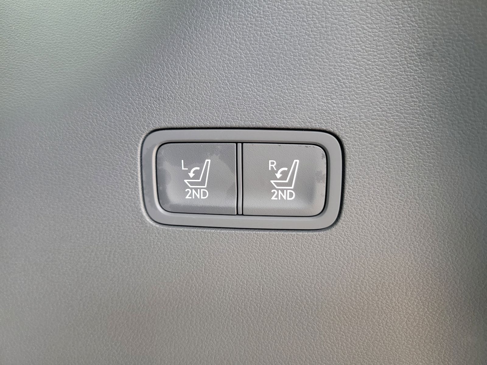 2025 Hyundai Santa Fe SEL - Photo 18