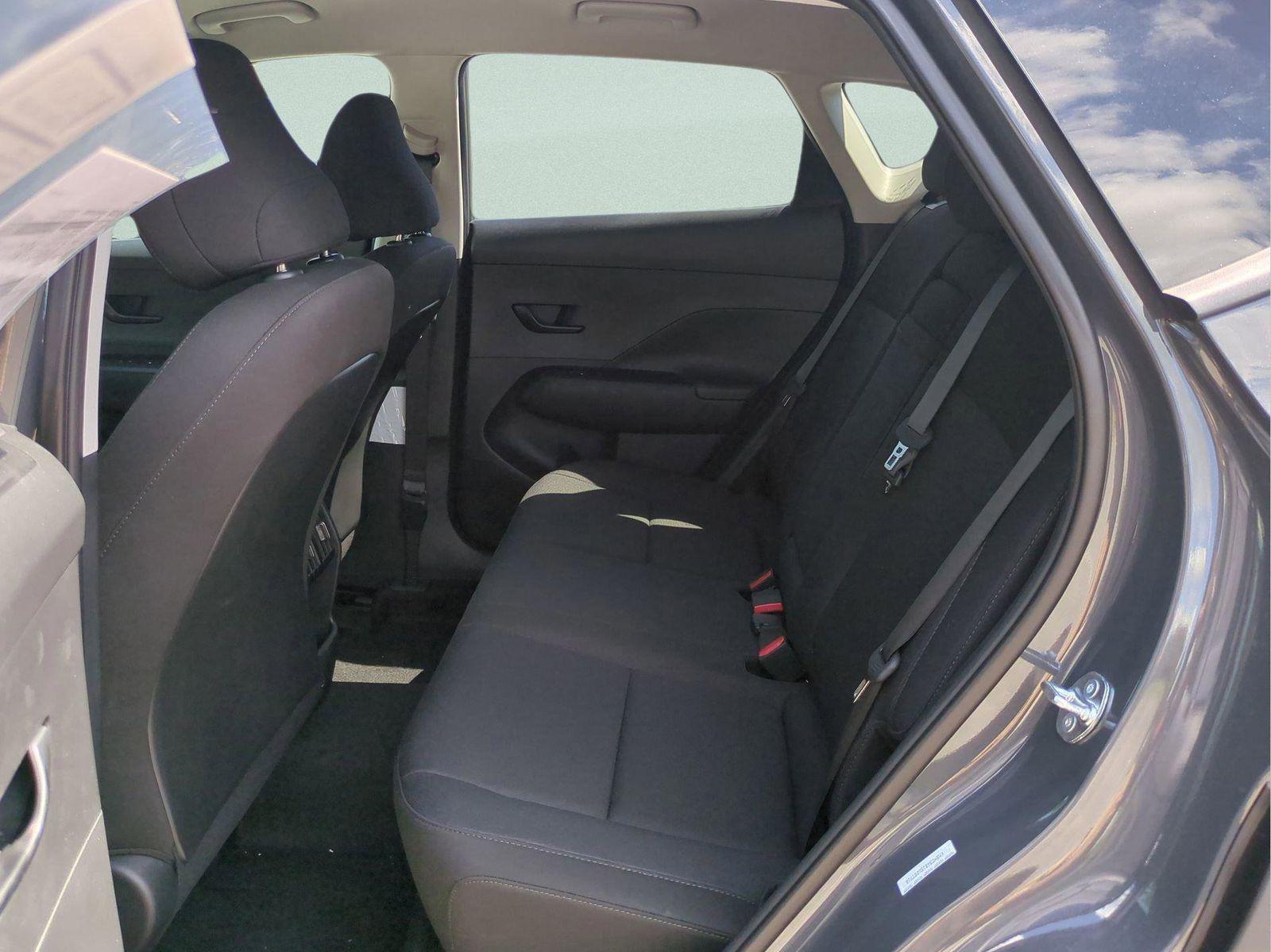 2025 Hyundai Kona SEL Convenience - Photo 16