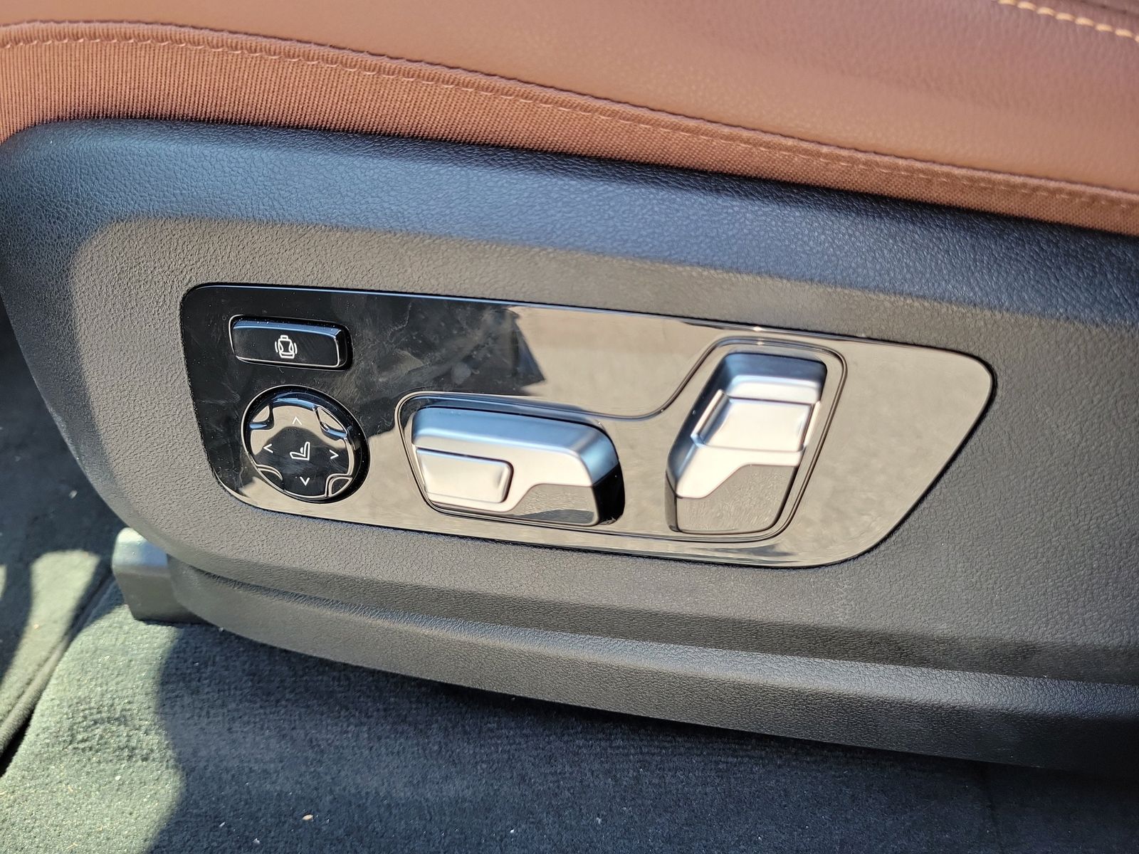 2020 BMW X7 40i - Photo 29