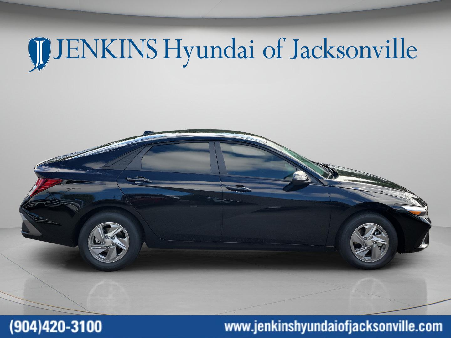 New 2026 Hyundai Elantra SE Sedan