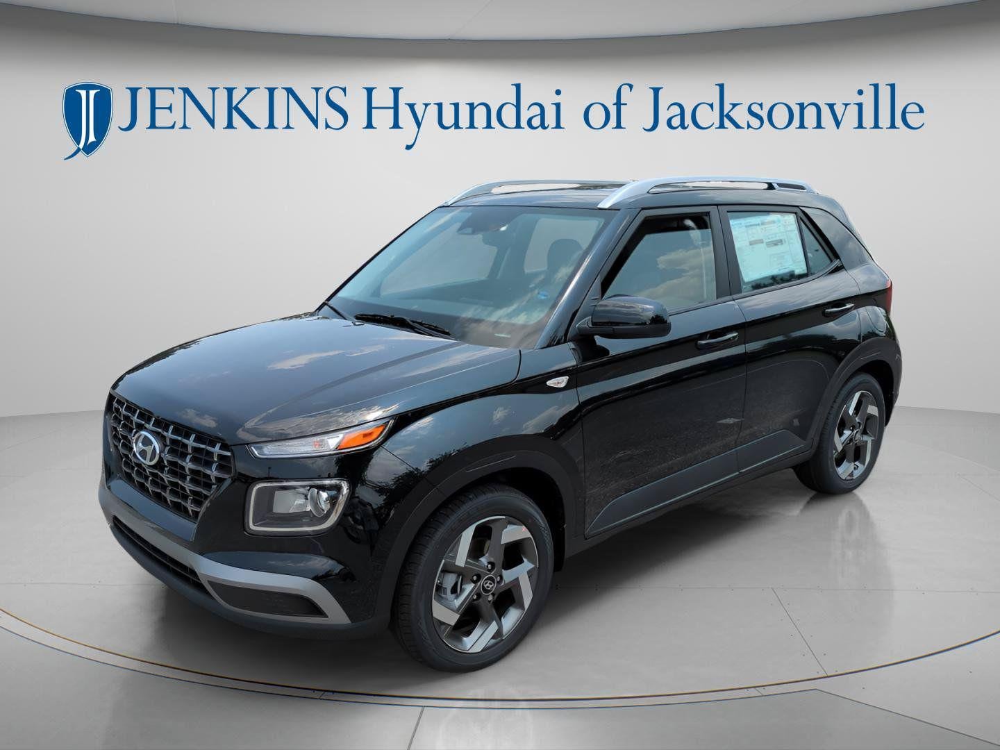 2025 Hyundai Venue SEL - Photo 12
