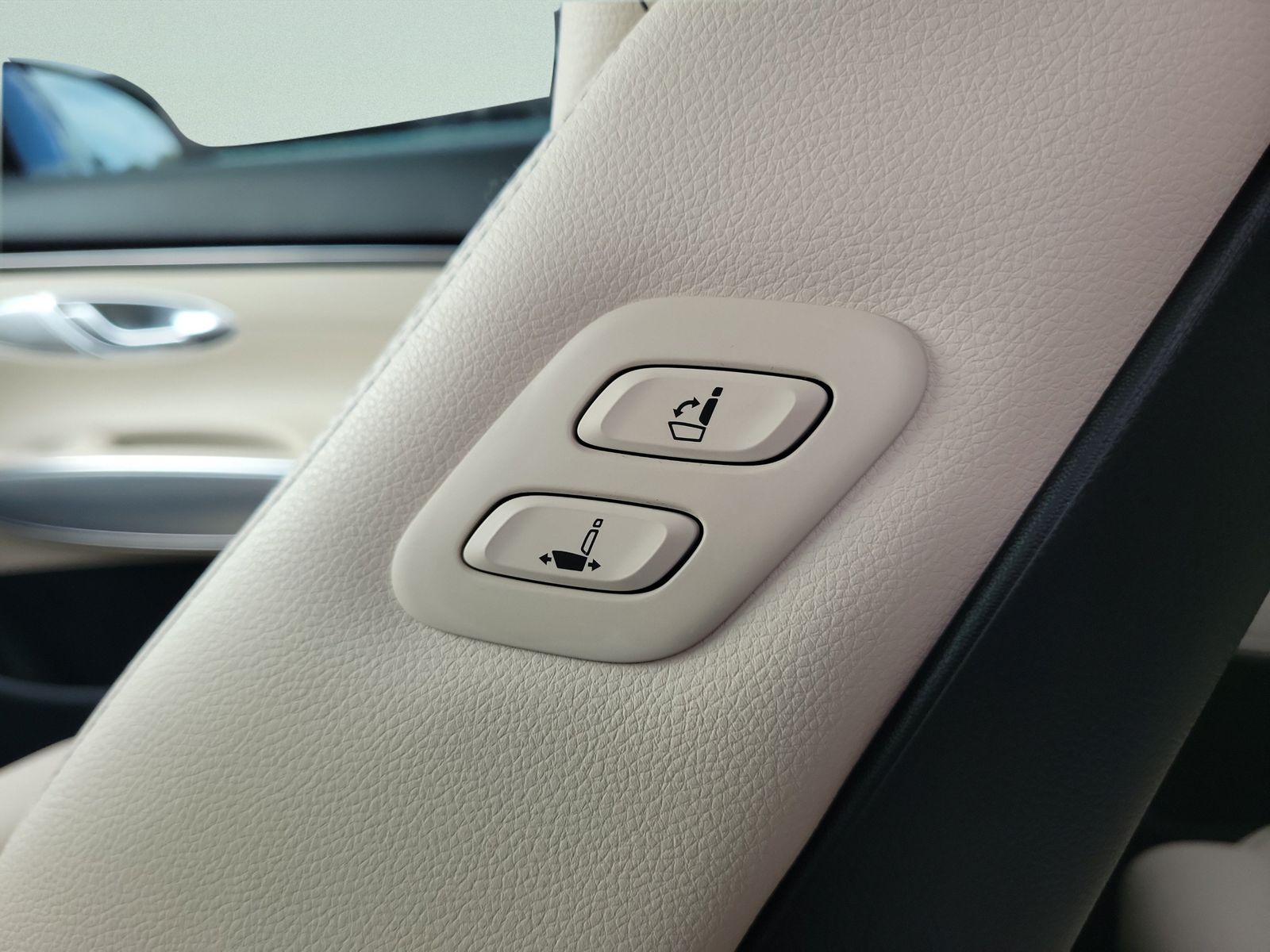2023 GENESIS GV70 Standard - Photo 21
