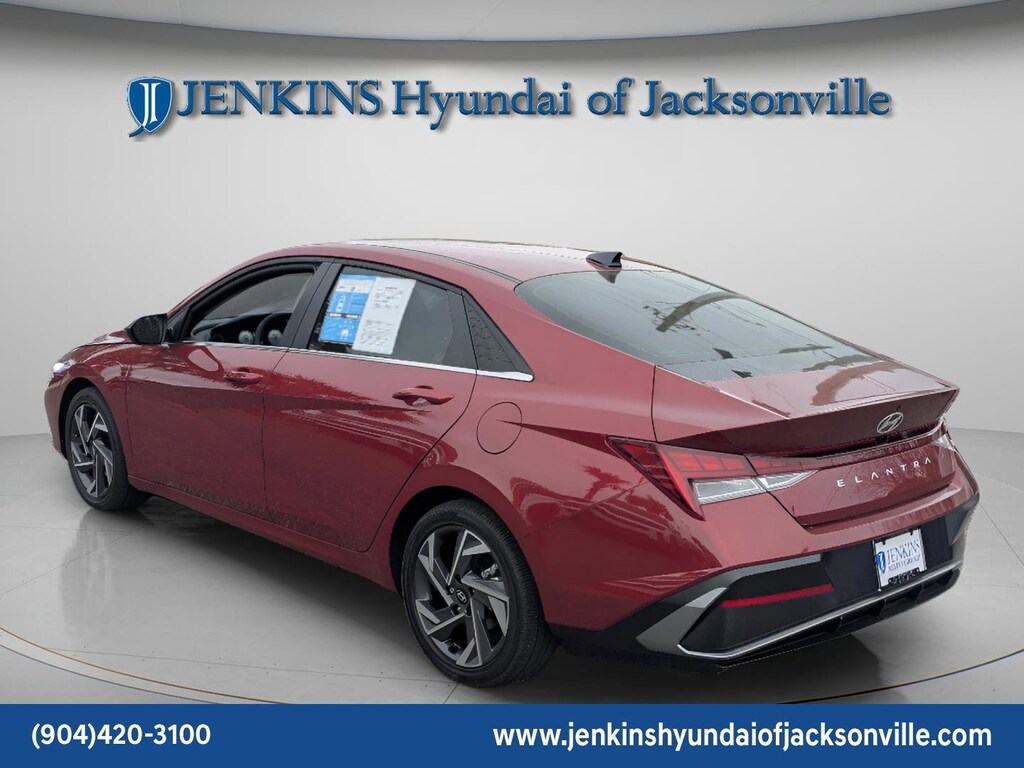 Used 2025 Hyundai Elantra SEL Convenience Sedan