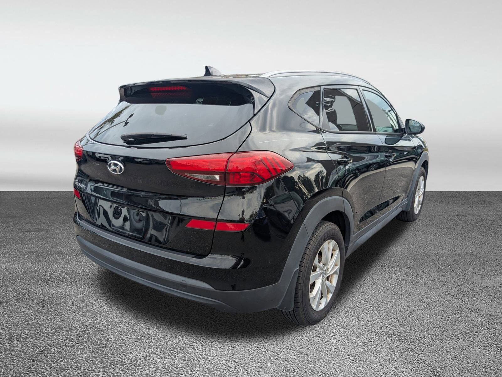 2020 Hyundai Tucson Value photo 2