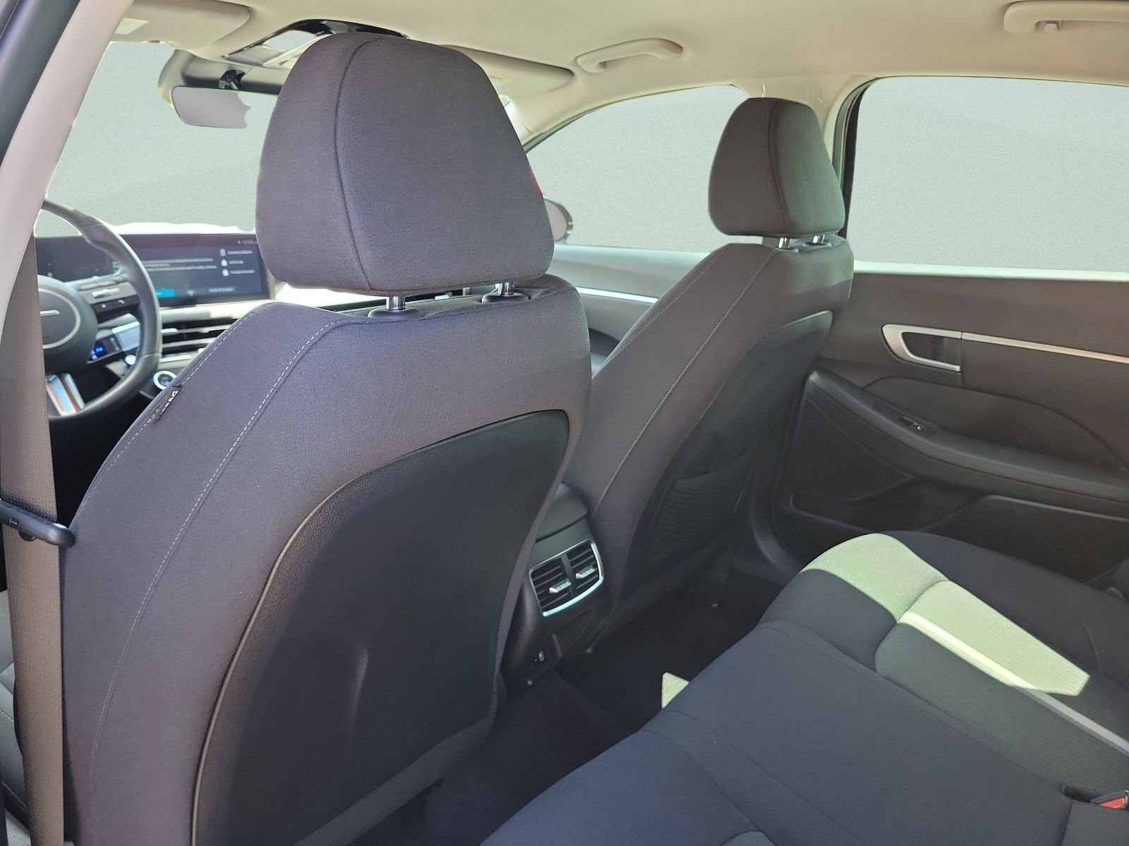 2025 Hyundai Sonata Hybrid SEL - Photo 20