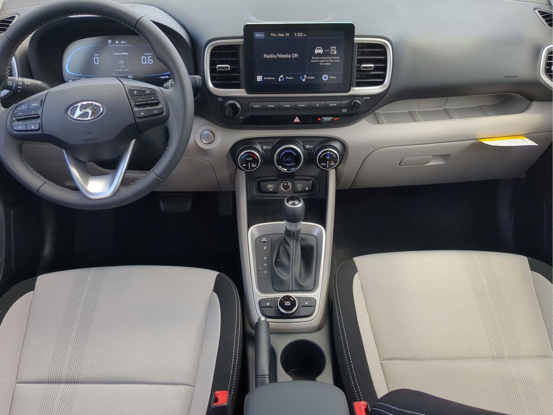 2026 Hyundai Venue SEL - Photo 19